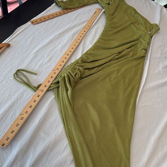 One Shoulder Asymmetrical Green Midi Dress - Picture 8 of 8